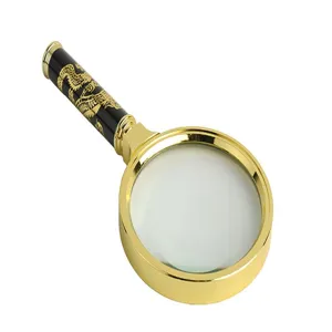 Draagbaar handvergrootglas met vintage drakenpatroon handvat voor het lezen van boeken.