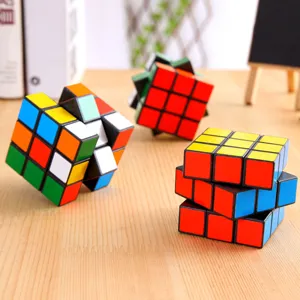 Cubo mágico 3x3 de base negra juguete de rompecabezas de velocidad para principiantes, educativo.