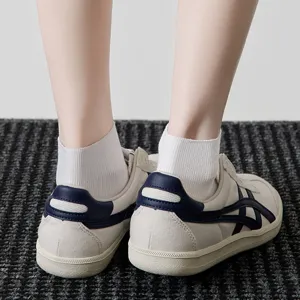 Comfortable white women's short socks, breathable thin cotton ankle socks for summer wear.