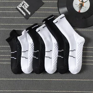 Mens athletic crew socks breathable sports cotton socks for running basketball fitness casual wear