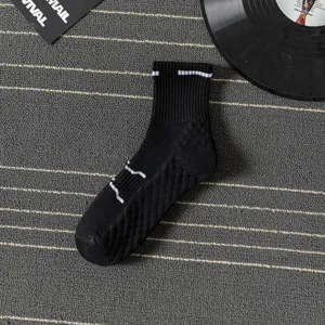 Black men athletic crew socks with thick towel bottom, breathable and comfortable for running sports.