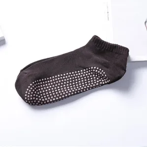 Non-slip grip yoga socks for men breathable cotton ankle socks for sports fitness gym