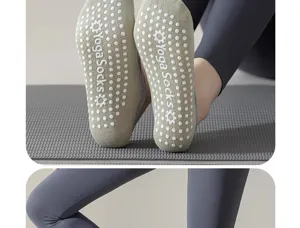 Chaussettes de yoga antidérapantes avec picots en silicone pour femmes fitness pilates danse
