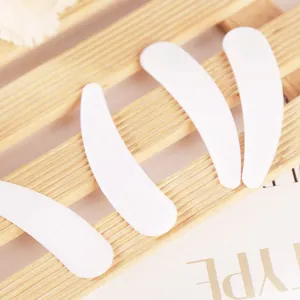 Plastic cosmetic spatulas set for DIY face masks, facial cream mini spoons, makeup tools.