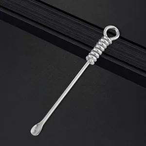 Metalen oorreiniger lepel draagbaar gereedschap voor hygiënische en zachte oordopjes zorg.