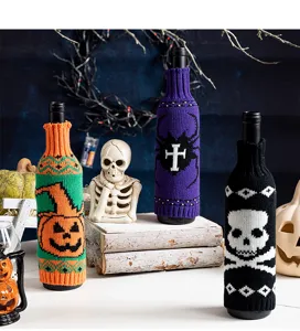 Set di 3 copribottiglie di vino in maglia per Halloween con zucca e teschio