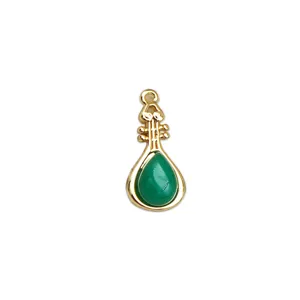 Elegante ciondolo Pipa dorato in stile cinese con pietra a goccia verde per gioielli DIY