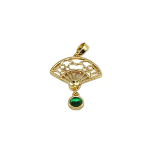 Ciondolo a forma di ventaglio d'oro vintage con gemma verde per accessori gioielli fai da te