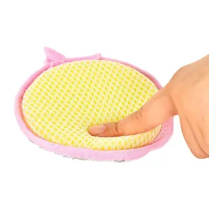 Round double-sided cleaning sponge dishwashing scrub pad with pink border for kitchen use
