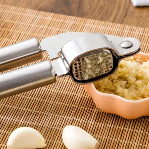Edelstahl Knoblauchpresse Küchenhelfer zum einfachen und effizienten Zerkleinern von Knoblauch