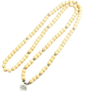 Collier mala en pierres précieuses blanches 108 perles avec pendentif lotus méditation bouddhiste