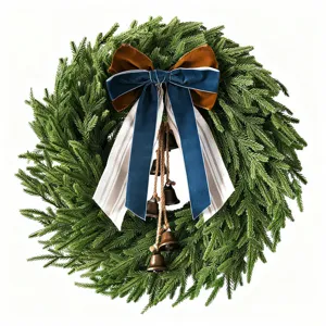 Kunstmatige Norfolk Dennen Kerstkrans Met Fluwelen Strik En Retro Bronzen Bellen Voordeur Winter Wanddecoratie