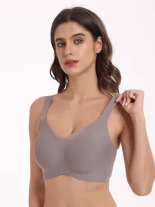 Reggiseno senza ferretto comodo e senza cuciture, con design push-up di alto supporto.