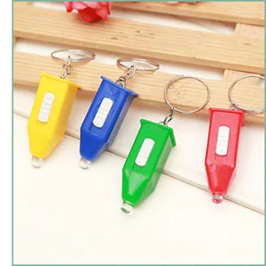 Portatile mini torcia LED portachiavi colorata torcia tascabile per esterno 4 pz
