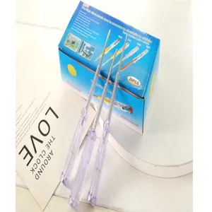 Testeur de tension domestique portable avec poignée transparente et affichage clair.