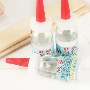 Colle instantanee transparente et forte liquide pour reparation metal plastique