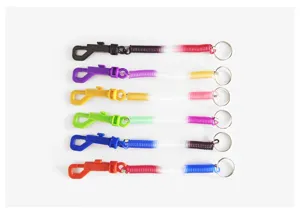 Llavero de resorte de plástico colorido, cordón flexible retráctil anti-pérdida detalle.