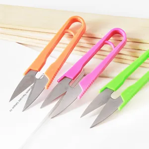 Tagliafili a U in plastica forbici per filati per punto croce cucito strumento utile.