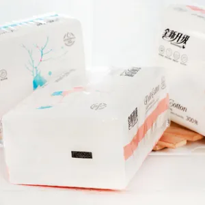Thickened 4-layer facial tissue paper bulk household daily use soft facial paper 300 sheets.