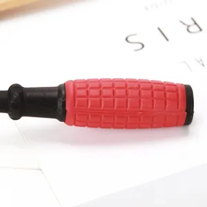 Ergonomische magnetische schroevendraaierhandgreep met rode antislip geruite handgreep.