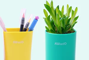 KW-triO BT-04 plastic round pen holder desk organizer stationery storage cup detail view.