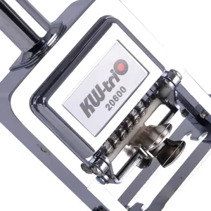 KW-triO automatische nummerator hoofdaanzicht, duurzame metalen behuizing voor kantoorgebruik.