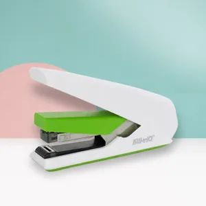Ergonomische nietmachine met platte hechting, wit en groen kantoor schrijfwaren hulpmiddel