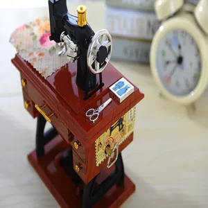 Vintage miniature sewing machine music box retro creative desktop home decor gift ornament.
