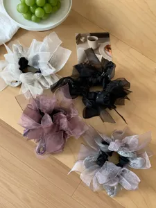Grands chouchous à nœuds en maille avec accents brillants en quatre couleurs élégantes