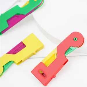 Automatic needle threader for home use, portable plastic sewing tool set for elderly.