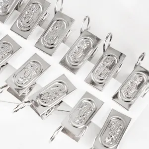 Langlebige Metall-Vorhangklammern mit Aufhaengeringen und Kroko-Design fuer Zuhause. 12er.