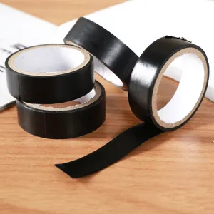 Schwarze PVC Elektro Isolierband Rollen für Kabelreparatur, langlebig und hitzebeständig.