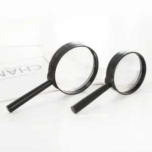 Lente di ingrandimento portatile in plastica da 50mm per anziani e libri, 2 pezzi nera.