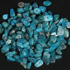 Natürliche unregelmäßige blaue Edelstein-Splitterperlen mit Bohrung für DIY Schmuck Zubehör.