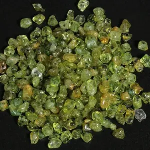 Natürliche unregelmäßige Edelstein Splitter Perlen für DIY Schmuckherstellung, Peridot.