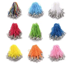Cordons de téléphone colorés DIY avec anneaux métalliques, parfaits pour les breloques.