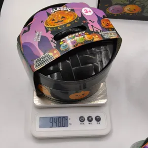Detail view showing 948g weight for this jumbo Halloween dumpling squeeze toy