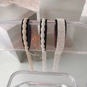 Elegante Haarreifen mit Strassquasten, geflochtenem Design und breitem Metallrahmen