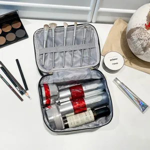 Grande borsa per trucco in PVC a doppio strato con porta pennelli per il viaggio.
