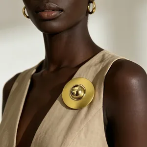 European American Two Tone Gold Silver Mirror Metal Round Brooch Minimalist Geometric Pin For Coat Suit Unisex Fashion Jewelry