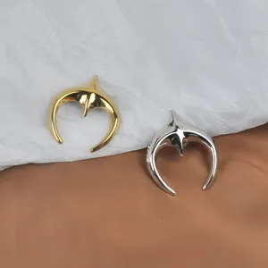 Unique stainless steel star moon brooches in gold and silver finish for coats.