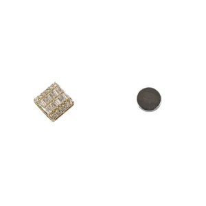 Elegant square magnetic brooch encrusted with clear zircon for anti-exposure clothing