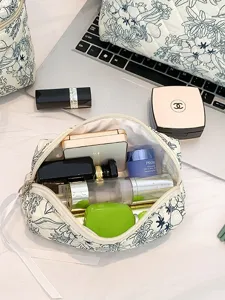 Large capacity floral quilted cotton makeup bag portable cosmetic organizer for travel