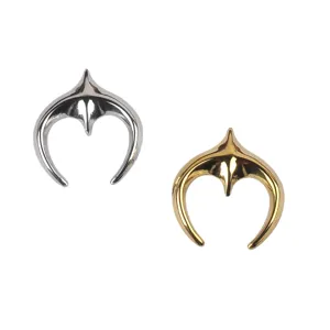 Elegant gold and silver crescent shaped stainless steel brooches for stylish coats