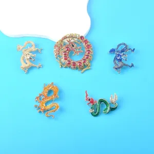 Chinesisches Tierkreisjahr Des Drachen Brosche Luxus Legierung Strass Drachen Nadel Für Mantel Jacke Mode Schmuck Zubehör Für Herren Damen