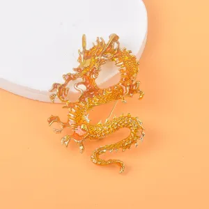 Detaillierte goldene chinesische Drachenbrosche mit leuchtend orangem Emaille für Mäntel