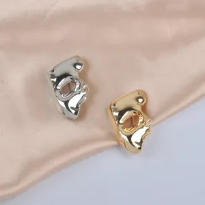 Vintage Phantom Style Mask Brooch For Women Alloy Electroplated Abstract Portrait Face Pin Simple Personality Jewelry Accessory Gift