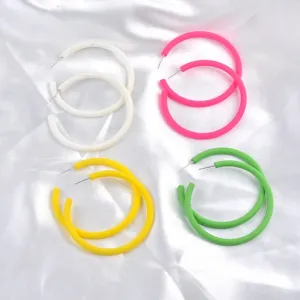 Mode Retro Große Creolen Für Damen Matte Harz C-Förmige Ohrringe Gelb Grün Weiß Rosenrot Vintage Ästhetik Schmuck