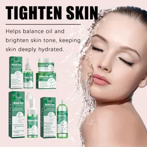 Σετ περιποίησης Hoygi Green Tea με ορό, μάσκα αργίλου, καθαριστικό και τόνερ ενυδάτωσης.
