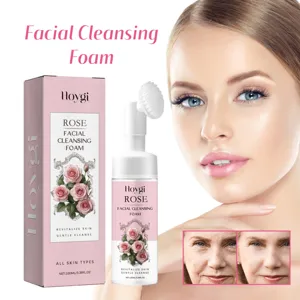 Vista dettagliata della schiuma detergente viso alla rosa Hoygi con pulizia profonda, 100ml.